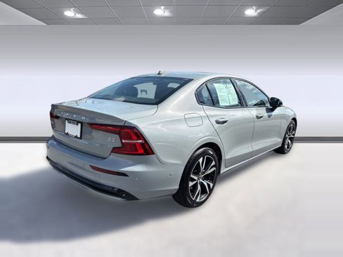 Certified 2025 Volvo S60 B5 Plus image 23