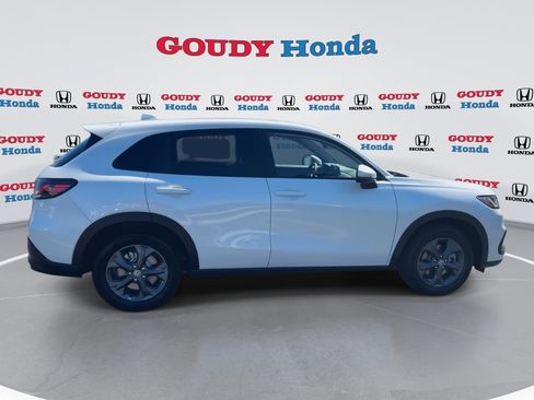 New 2026 Honda HR-V LX image 9