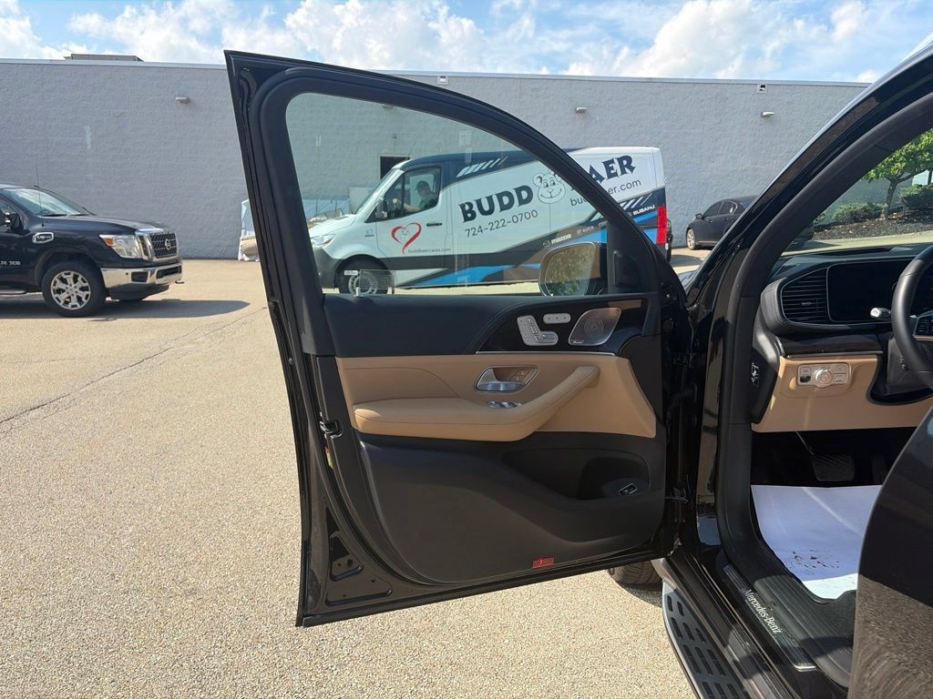 Used 2026 Mercedes-Benz GLE 450 4MATIC image 9