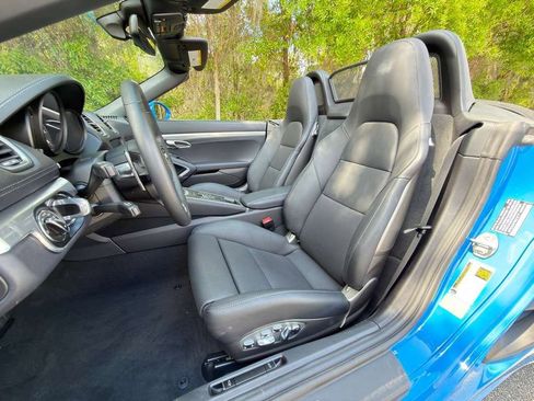 Used 2025 Porsche 718 Boxster image 5