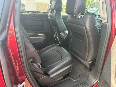 Used 2017 Chevrolet Traverse LT FWD image 14
