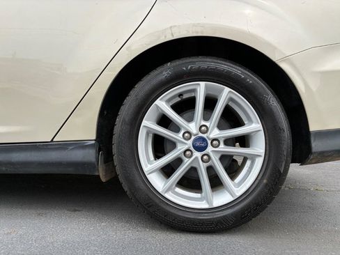 Used 2017 Ford Focus SE FWD image 26