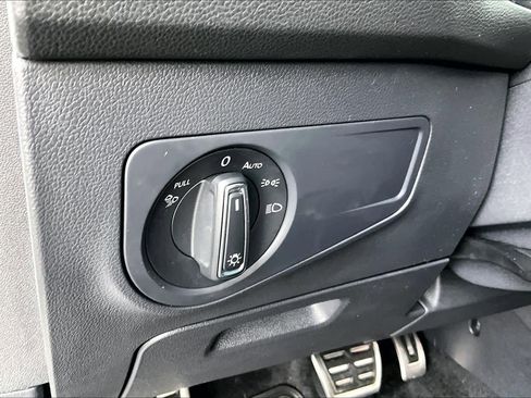 Used 2022 Volkswagen Tiguan SEL R-Line AWD/4WD image 33