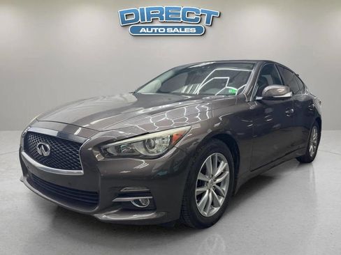 Used 2017 INFINITI Q50 3.0t Premium w/ Driver Assistance Package RWD image 3