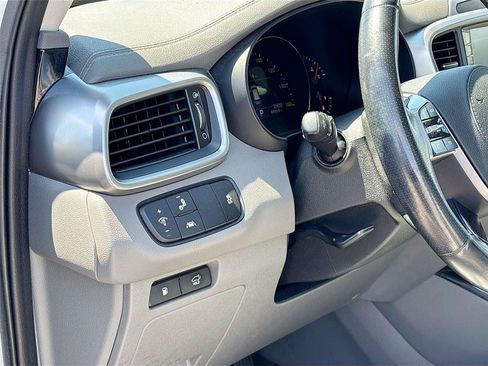 Used 2020 Kia Sorento SX FWD image 10