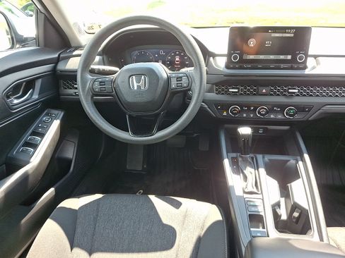 Certified 2023 Honda Accord EX image 14