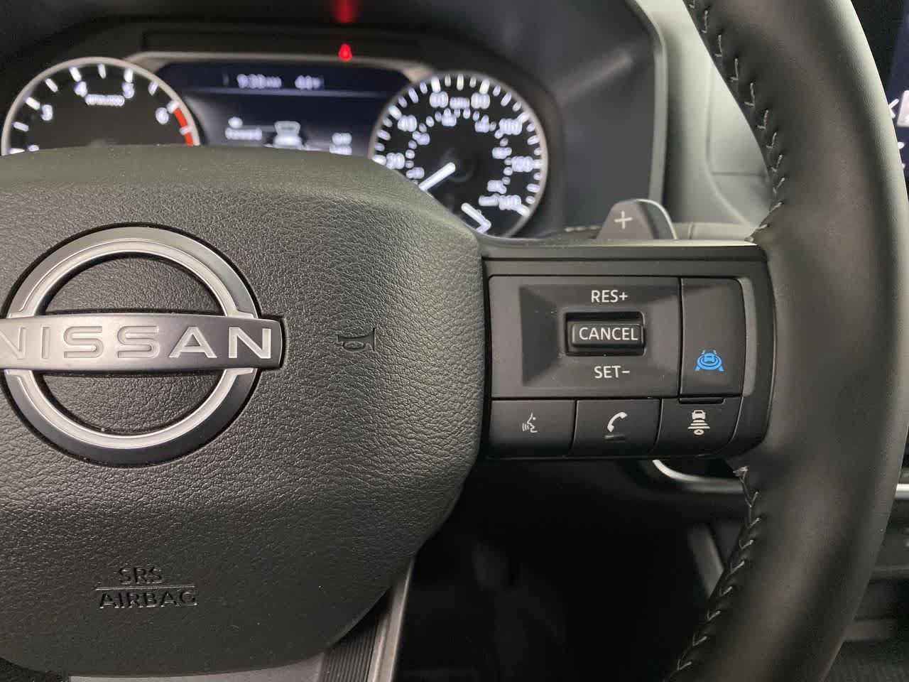 Used 2025 Nissan Rogue SV AWD/4WD image 21