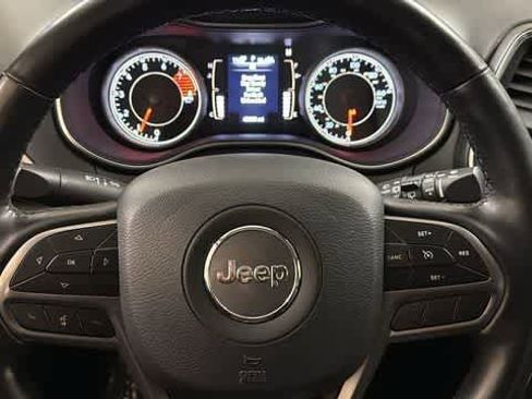 Used 2021 Jeep Cherokee Latitude Lux FWD image 16