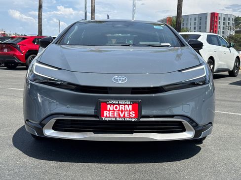 New 2026 Toyota Prius Plug-In Hybrid FWD image 5