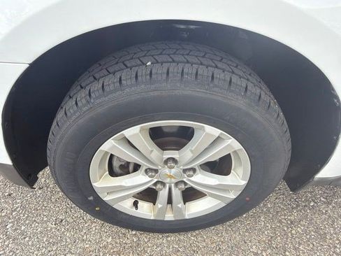 Used 2017 Chevrolet Equinox LS FWD image 10