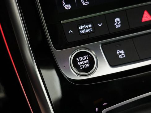 Used 2022 Audi Q8 Premium Plus AWD/4WD image 19