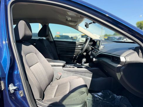 Used 2019 Nissan Altima 2.5 S FWD image 33