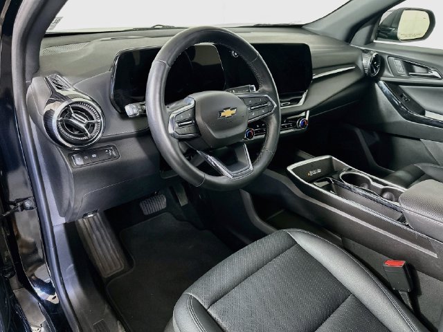 Used 2025 Chevrolet Equinox LT w/ Convenience Package II FWD image 10