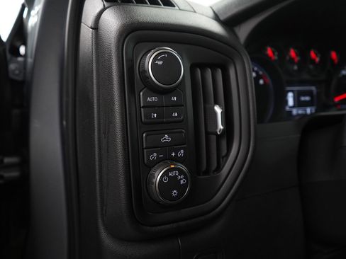 Used 2019 Chevrolet Silverado 1500 Custom Trail Boss image 22