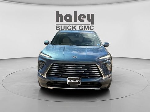 New 2026 Buick Enclave Preferred FWD image 8