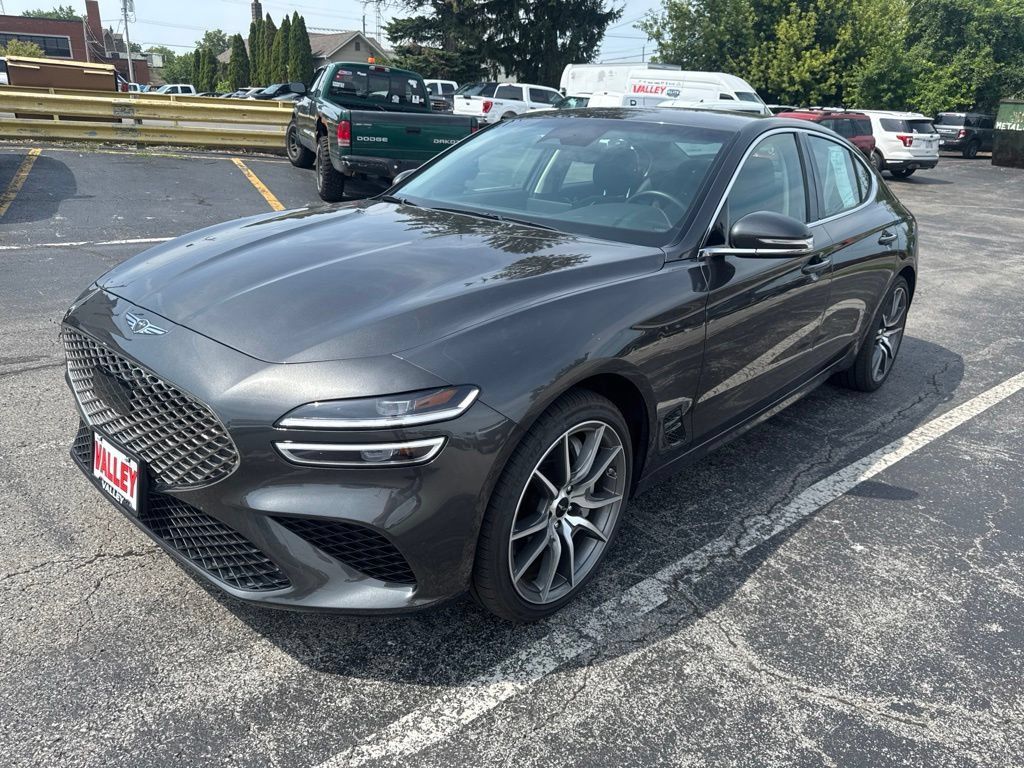 Used 2025 Genesis G70 2.5T AWD/4WD image 14