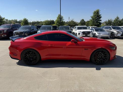 Used 2015 Ford Mustang GT Premium w/ Equipment Group 401A RWD image 4