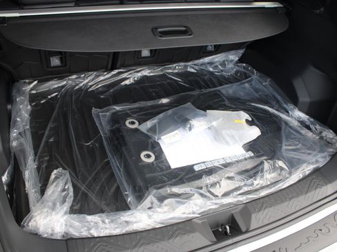 New 2025 Subaru Crosstrek 2.5i Limited w/ Popular Package #3A image 8