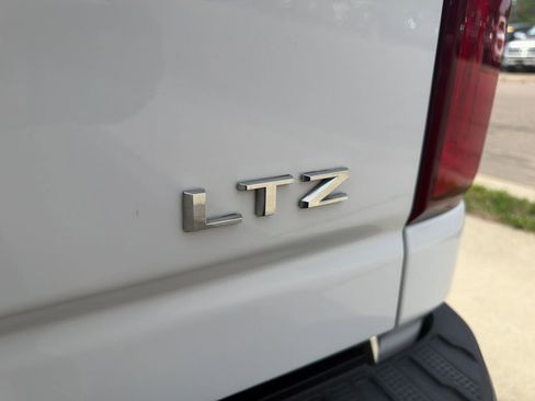 Used 2020 Chevrolet Silverado 2500 LTZ w/ LTZ Plus Package AWD/4WD image 15