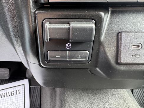 Used 2022 Chevrolet Silverado 1500 LT Trail Boss w/ Convenience Package II image 19