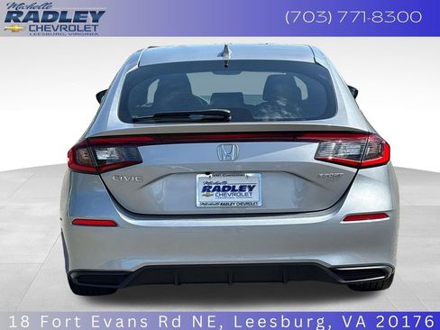 Used 2023 Honda Civic Sport image 4