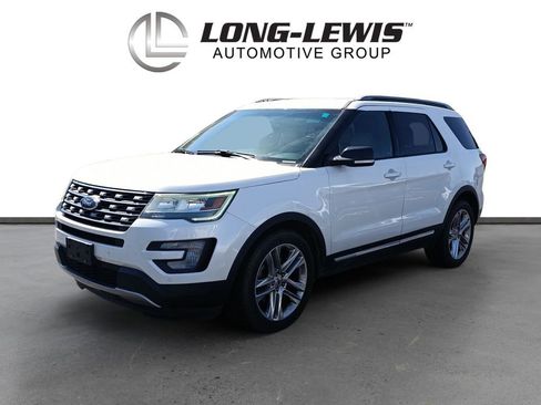 Used 2017 Ford Explorer XLT w/ Equipment Group 202A image 1