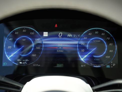 Used 2023 Mercedes-Benz EQS 580 4MATIC SUV image 27