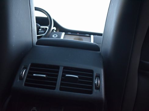 Used 2022 Land Rover Discovery Sport S image 33