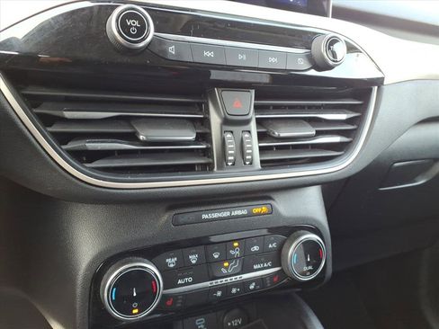 Certified 2022 Ford Escape SEL image 22