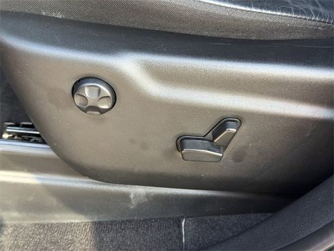 Used 2022 Jeep Grand Cherokee Laredo X image 22