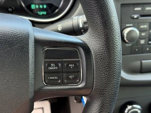 Used 2014 Dodge Avenger SE w/ Rallye Appearance Group FWD image 26