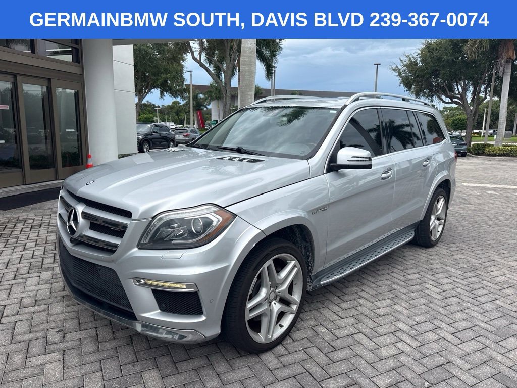 Used 2015 Mercedes-Benz GL 550 4MATIC image 2