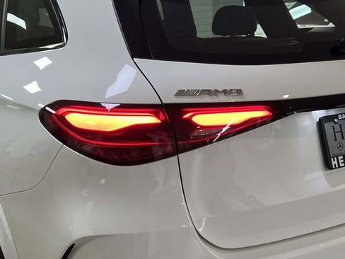 New 2026 Mercedes-Benz GLC 43 AMG 4MATIC image 9