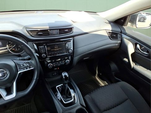 Used 2020 Nissan Rogue SV AWD/4WD image 14