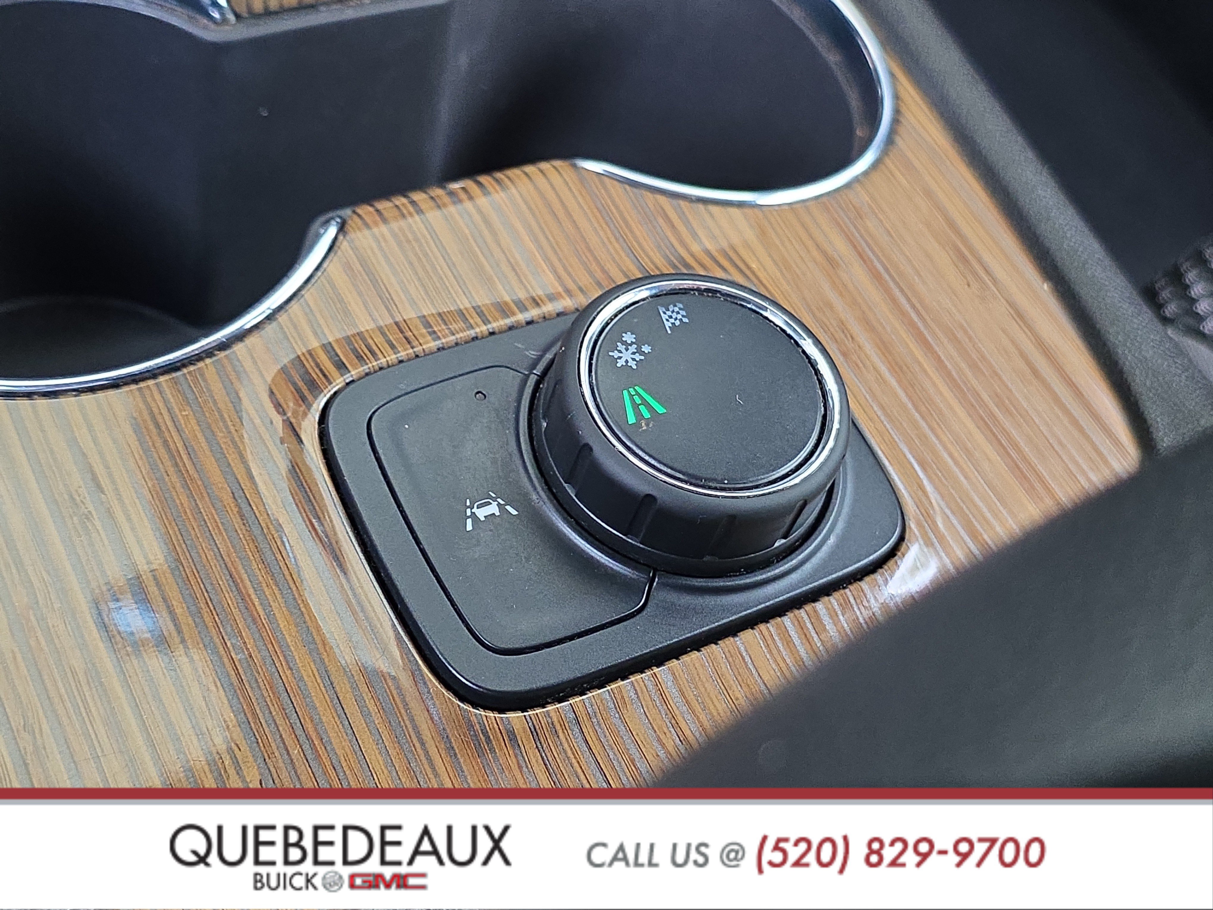 Used 2023 GMC Acadia SLE w/ Elevation Edition FWD image 21