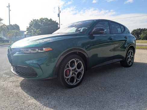 Used 2024 Alfa Romeo Tonale Veloce AWD/4WD image 9