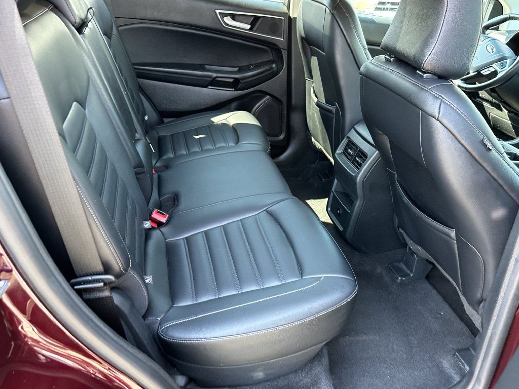 Used 2024 Ford Edge SEL AWD/4WD image 14