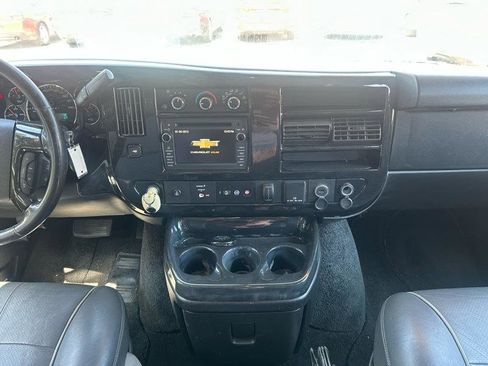 Used 2017 Chevrolet Express 2500 RWD image 14