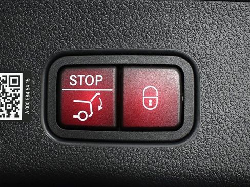 New 2026 Mercedes-Benz GLC 43 AMG 4MATIC image 30