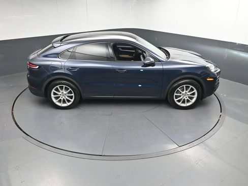 Certified 2024 Porsche Cayenne Coupe AWD/4WD image 39