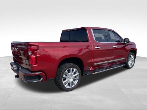 Used 2023 Chevrolet Silverado 1500 High Country w/ Technology Package AWD/4WD image 4
