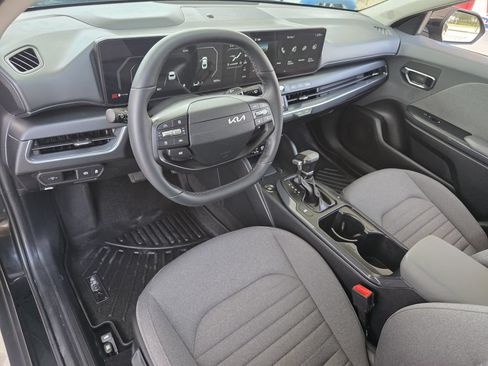 Used 2025 Kia K4 EX FWD image 12