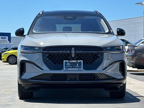 New 2026 Lincoln Nautilus Reserve AWD/4WD image 8
