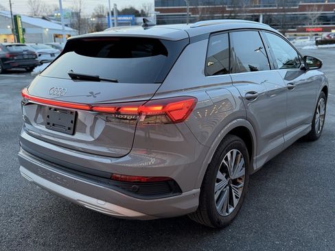 Used 2023 Audi Q4 e-tron Premium Plus w/ Premium Plus image 6