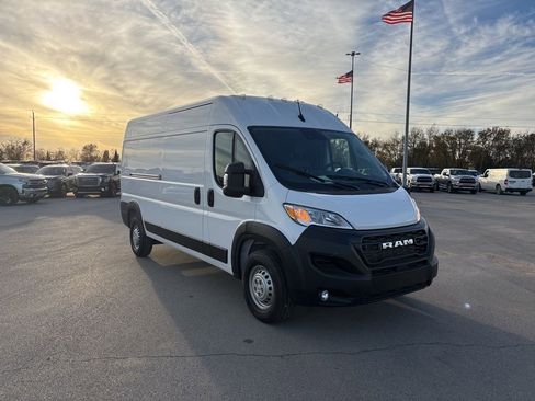 New 2026 RAM ProMaster 2500 w/ Convenience Group FWD image 1