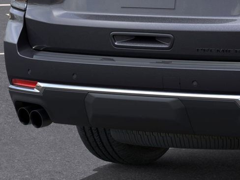 New 2025 Chevrolet Suburban Premier image 14