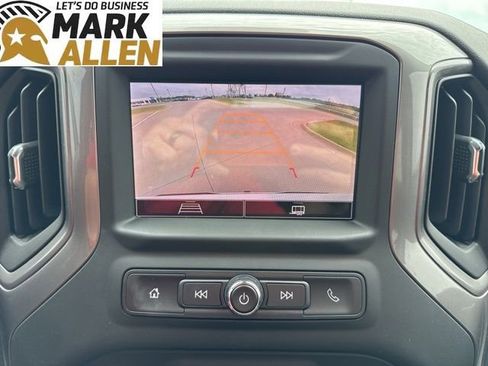 Used 2023 Chevrolet Silverado 1500 Custom image 10