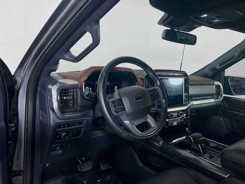 Used 2022 Ford F150 Lariat image 11