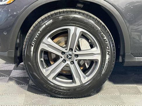 Used 2022 Mercedes-Benz GLC 300 4MATIC image 12