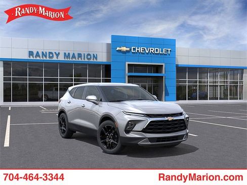 New 2025 Chevrolet Blazer LT image 1